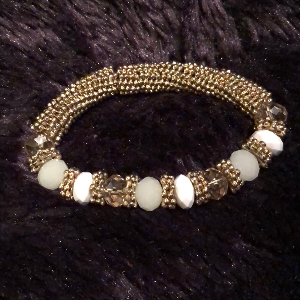 Gold Bracelet - Picture 1 of 2